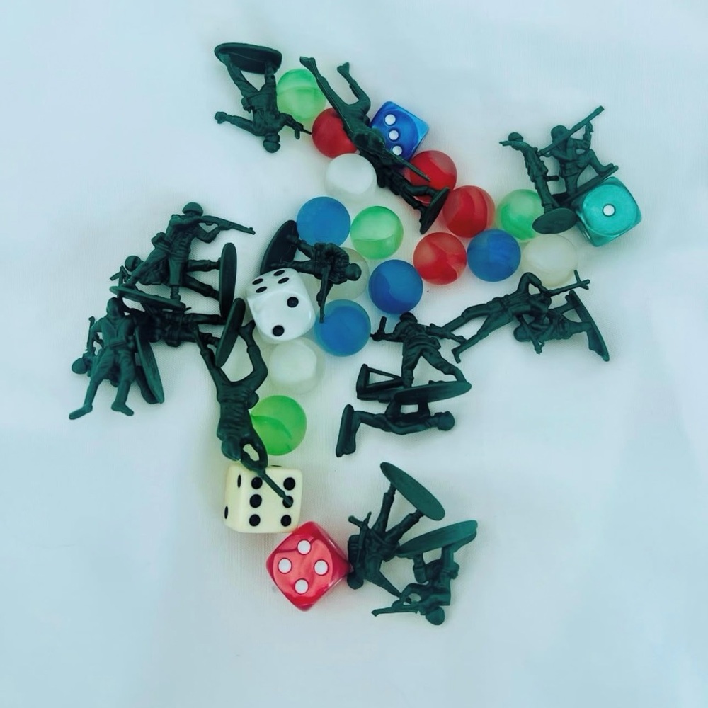 Vintage Dice Marble Army Men Toy Lot | Destash Craft Table Scatter Retro Mod
